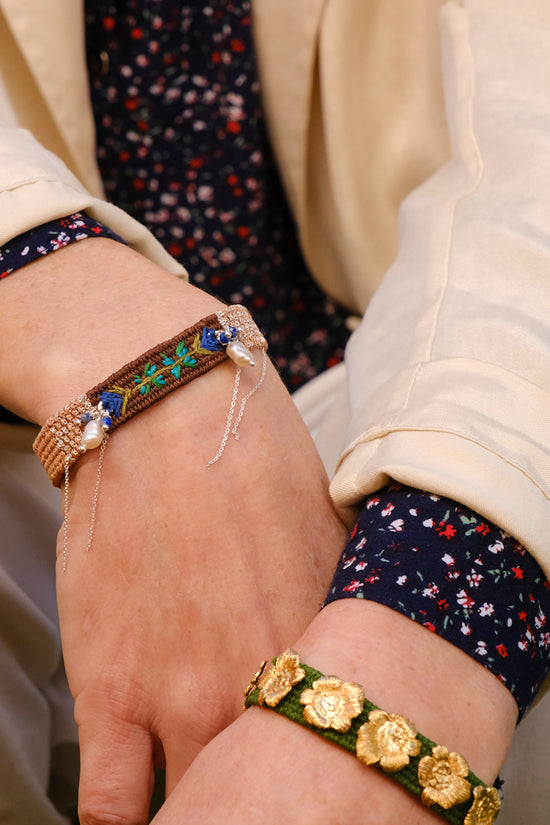 Embroidered bracelet with tiny pearls #121